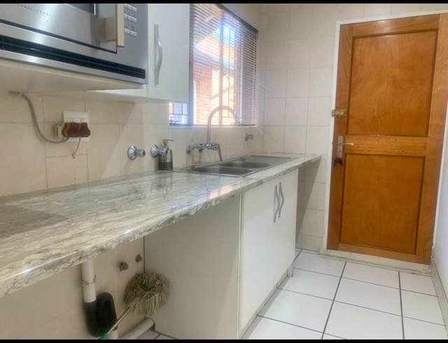3 BEDROOM TOWNHOUSE FOR SALE IN KEMPTON PARK EXT 04